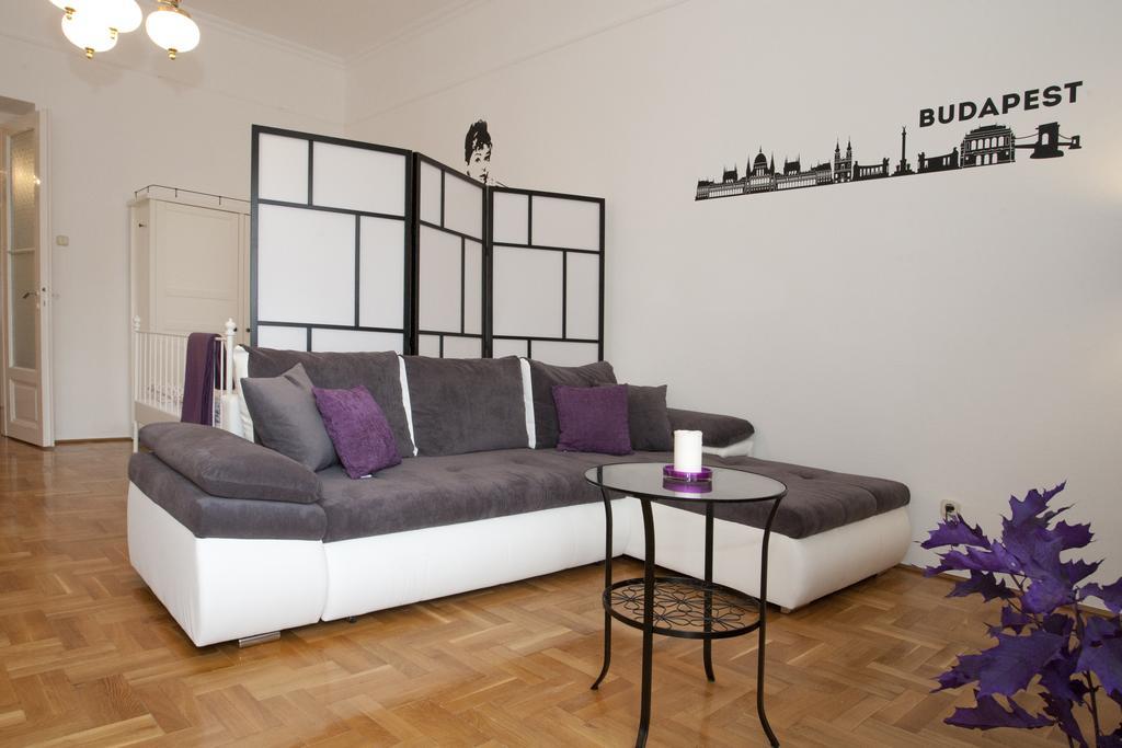 Alice Apartment Budapest Room photo
