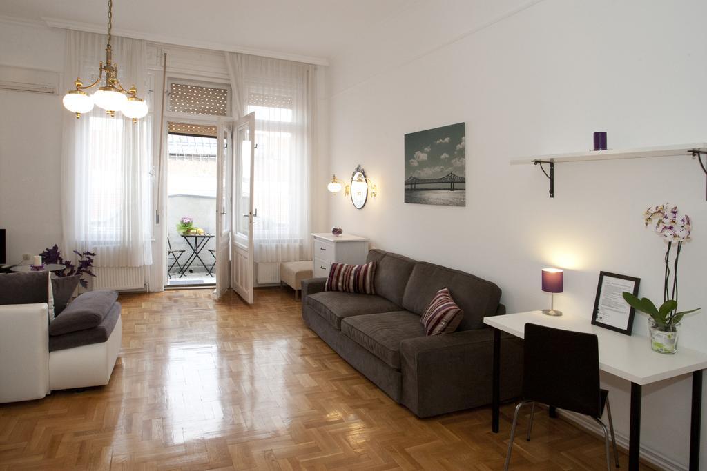Alice Apartment Budapest Room photo